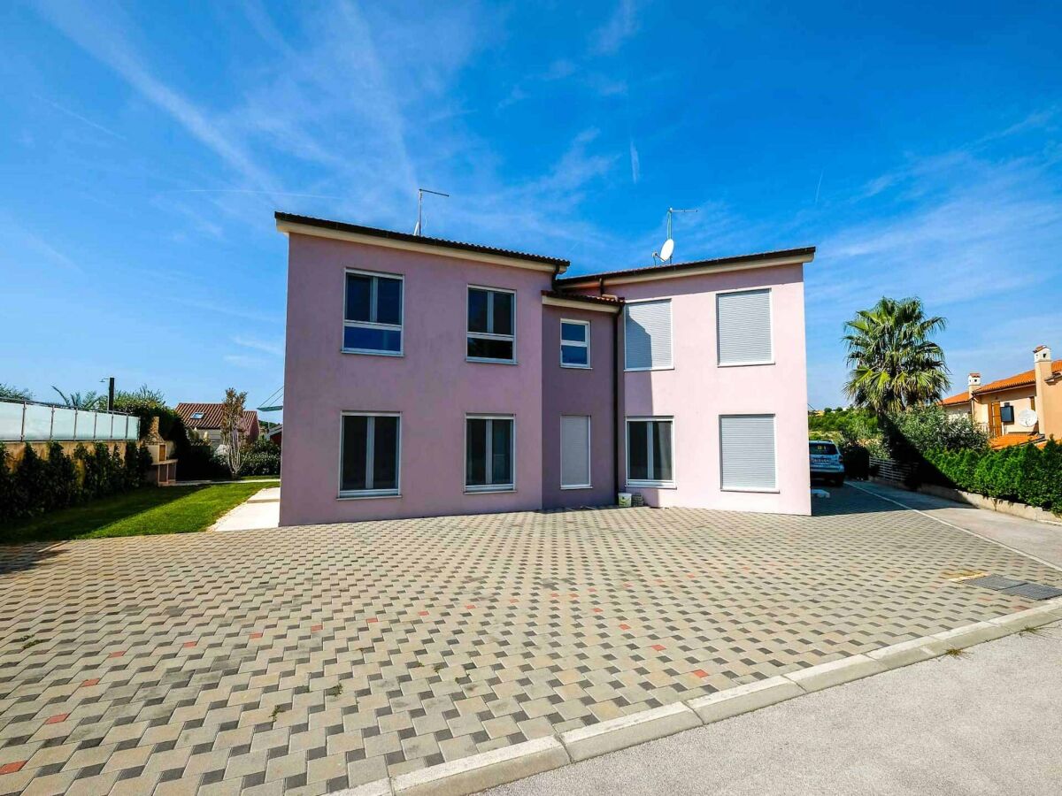 Apartment Apartment in Banjole in der Nähe von Sunny Beach - Outdoor photo 4