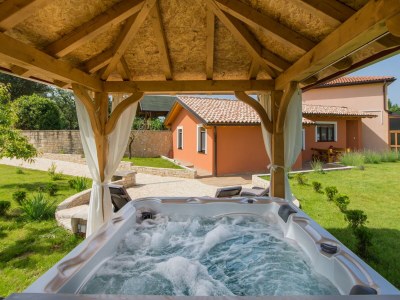 Holiday house Ferienhaus Vodnjan mit Pool & Meer - Outdoor photo 22