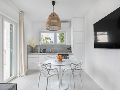 Apartment Attractive apartment in Slatine - Features photo 20