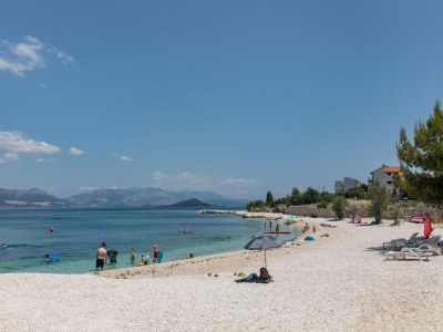 Apartment Attractive apartment in Slatine - Environment photo 26