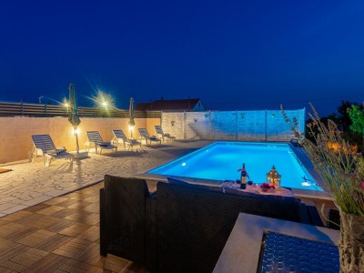 Holiday house Ferienhaus in Lisicic mit Pool - Outdoor photo 7