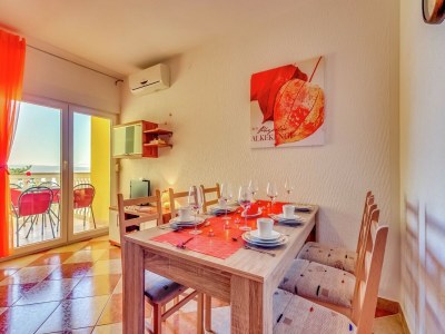 Apartment Holiday Home in Croatia near the Sea - Features photo 11