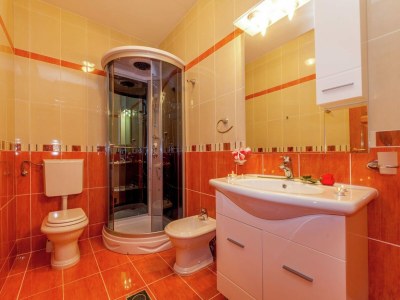 Apartment Holiday Home in Croatia near the Sea - Features photo 21