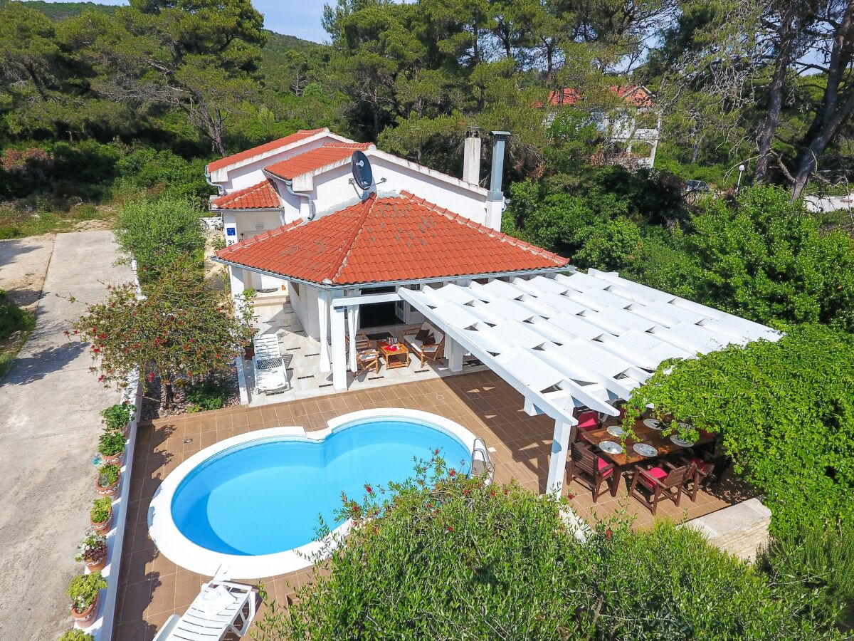 Holiday house Holiday Home in Molat with Pool