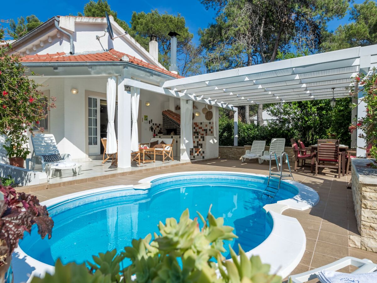 Holiday house Holiday Home in Molat with Pool - Outdoor photo 3