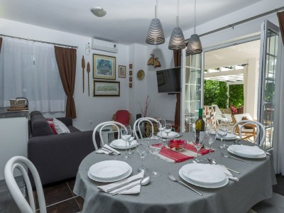 Holiday house Holiday Home in Molat with Pool - Features photo 12