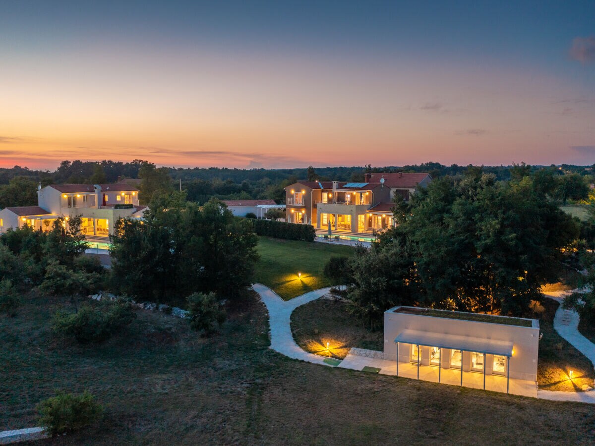 Villa Istria Nuova 5-star Luxury Concept 34 people - Outdoor photo 5