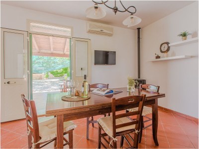 Villa Trullo private pool and fenced garden - Features photo 22