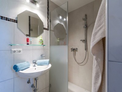 Apartment Appartement/Fewo, Dusche oder Bad, WC, Wohn-/Schl - Features photo 19
