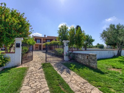 Villa Sani with private pool near Pula - Outdoor photo 6