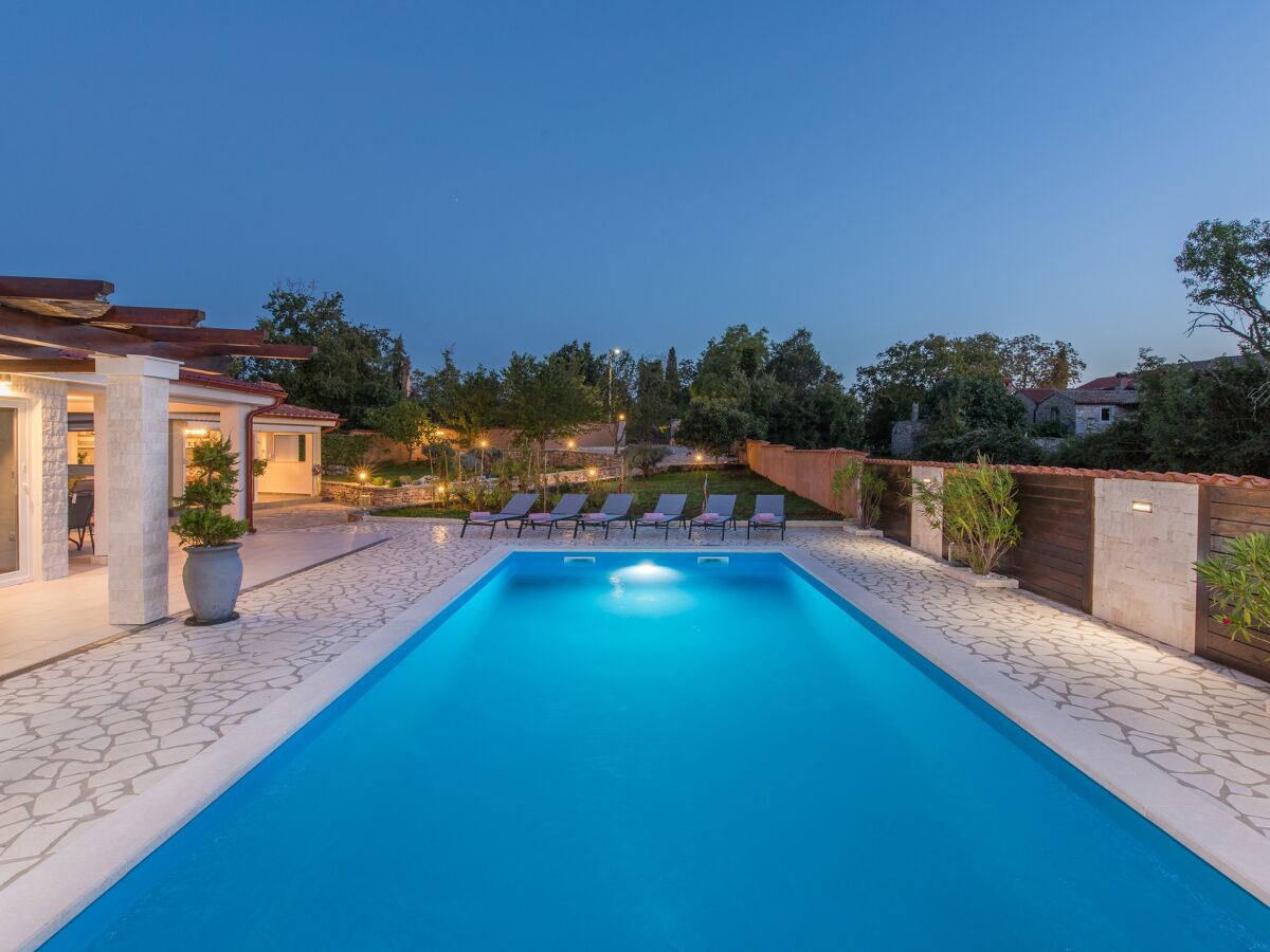 Holiday house Jurici - Outdoor photo 3