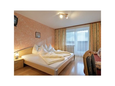 Holiday room Panoramazimmer "Wilder Kaiser"- Du/WC,TV,Tel,Blk - Features photo 30