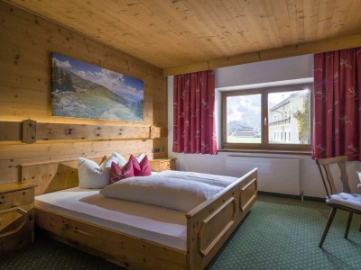 Holiday room Einzelzimmer mit Dusche, WC, TV - Features photo 10