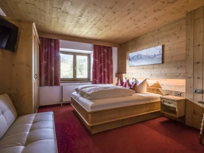 Holiday room Einzelzimmer mit Dusche, WC, TV - Features photo 12