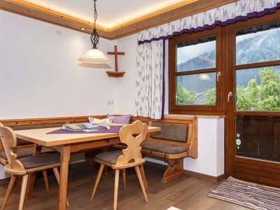 Apartment Familienappartement Panoramablick - bis 4 P. - Features photo 13