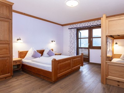 Apartment Familienappartement Panoramablick - bis 4 P. - Features photo 16