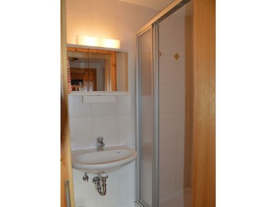 Holiday room Doppelzimmer mit Dusche, WC,TV,Balkon - Features photo 16