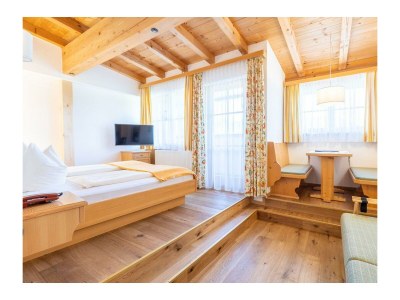 Holiday room DZ "Haupthaus" mit Dusche/WC,Tel.TV, - Features photo 42