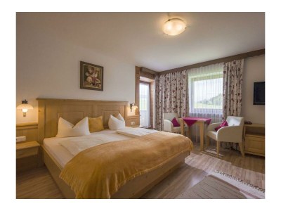 Holiday room DZ "Haus Margreth" Dusche, WC - Features photo 41