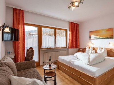 Holiday room DZ mit Dusche/WC, TV, Balkon oder Dachterrasse - Features photo 11