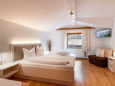 Holiday room DZ mit Dusche/WC, TV, Balkon oder Dachterrasse - Features photo 12