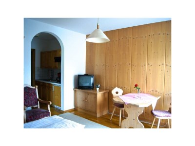 Apartment Apartment"1" -Wohn-Schlafzi/Du/WC,Blk - Features photo 11