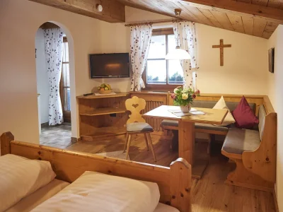 Apartment Apartment"2+3"/Wohn-Schlafraum/Bad,WC,TV,Blk - Features photo 11