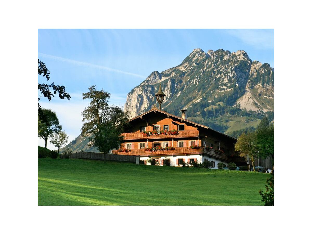 Apartment Ferienwohnung "4" -DU/WC, 1 Schlafraum, Kachelofen