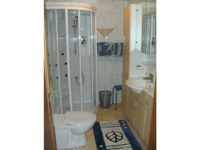 Apartment FeWo "Kaiser"/2 Schlafräume/Dusche, WC - Features photo 15