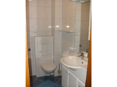 Apartment FeWo "Kaiser"/2 Schlafräume/Dusche, WC - Features photo 16
