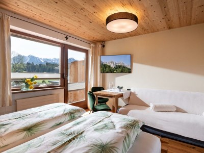 Holiday room Dreibettzimmer mit Dusche/WC,TV,Balkon - Features photo 24