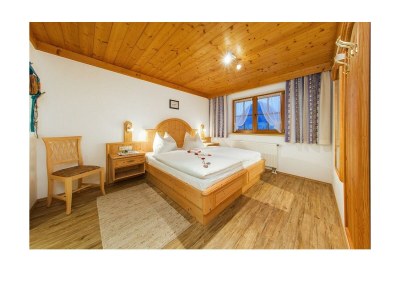 Apartment Apartment/ Schlafzimmer /Dusche/ WC,Blk,Kachelofen - Features photo 21