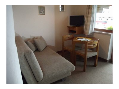 Holiday room Doppelzimmer mit Wohnecke, Du/WC,TV,Balkon - Features photo 14