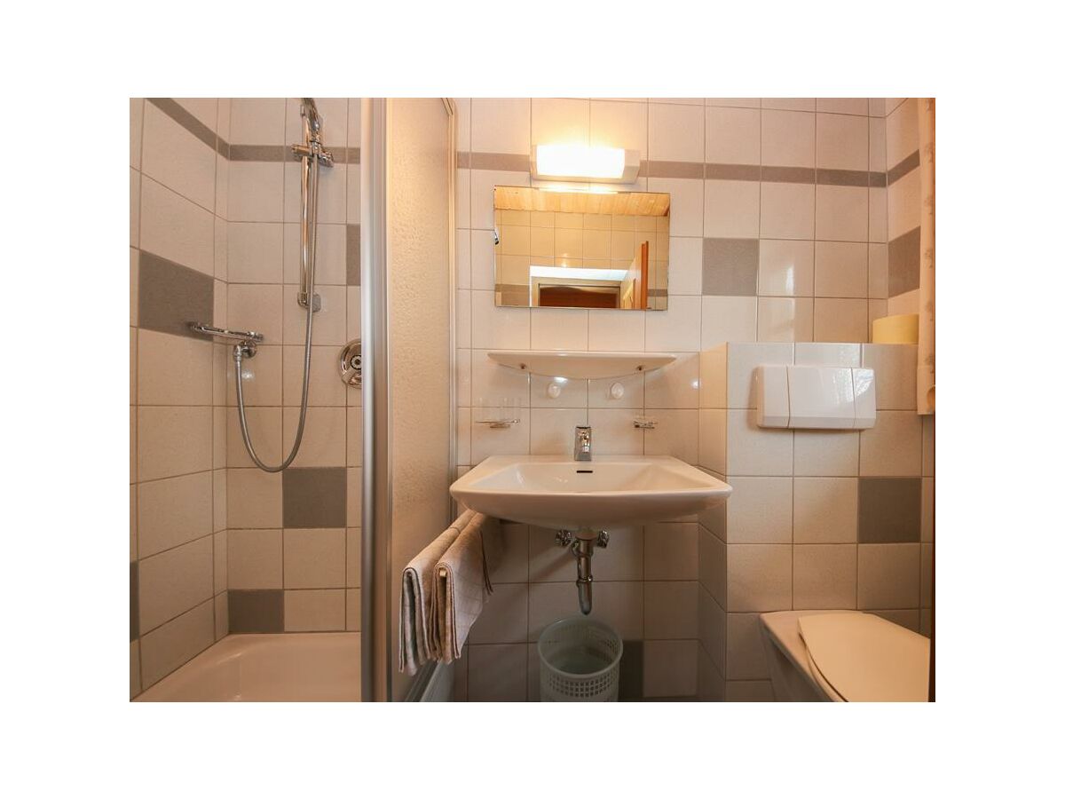 Holiday room Doppelzimmer, Dusche und Bad, WC, Bergseite - Outdoor photo 2