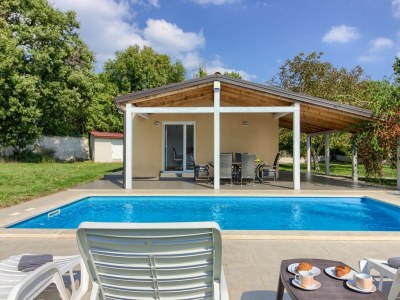 Villa Nezakcij with pool and garden - Outdoor photo 6