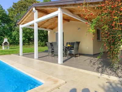 Villa Nezakcij with pool and garden - Outdoor photo 10