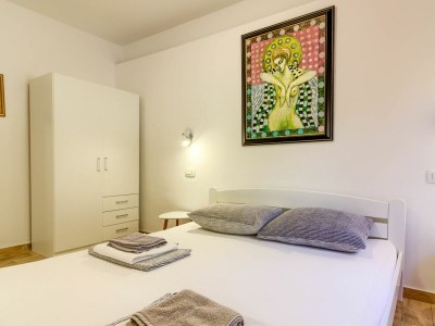 Villa Nezakcij with pool and garden - Features photo 25