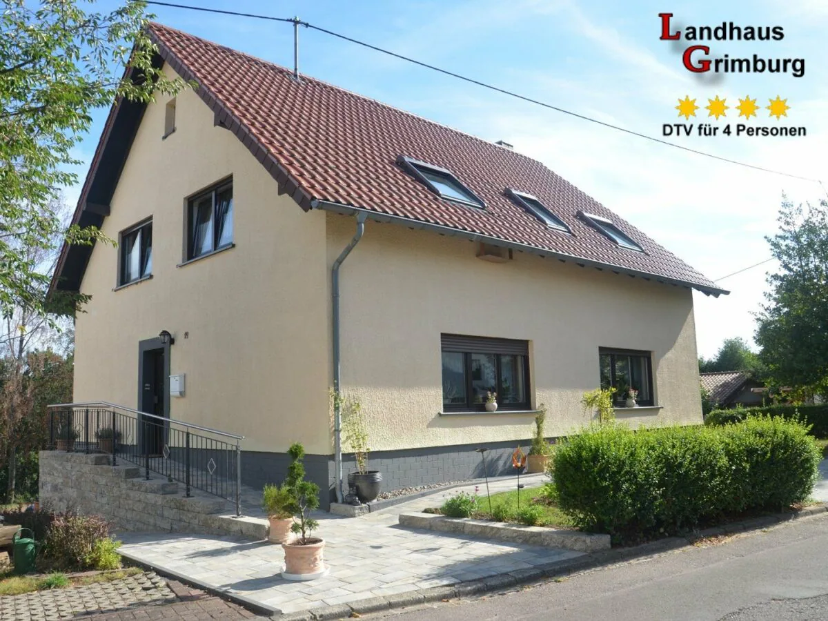 Holiday apartment Landhaus Grimburg