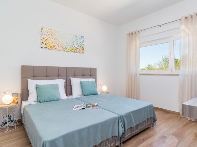 Villa Sanivaro with heated pool and whirlpool - Features photo 21