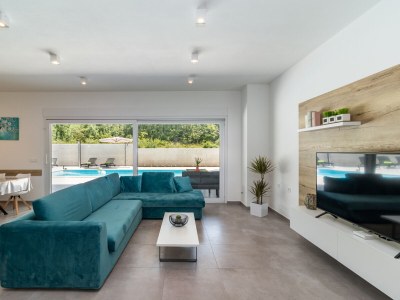 Villa Sanivaro with heated pool and whirlpool - Features photo 23