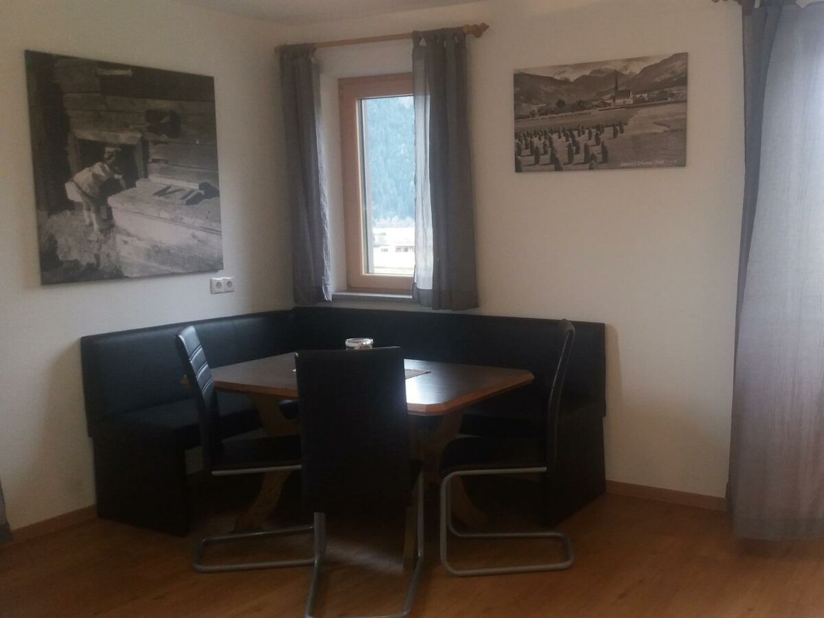 Apartment Appartement mit Balkon - Features photo 3