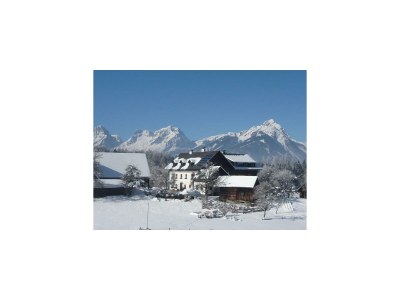 Apartment "Spitzmauer"/Wohn-Schlafraum/Dusche, WC - Outdoor photo 2