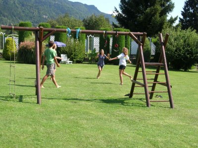 Holiday apartment Haus Thon Ferienwohnung Nussbaum - Environment photo 14