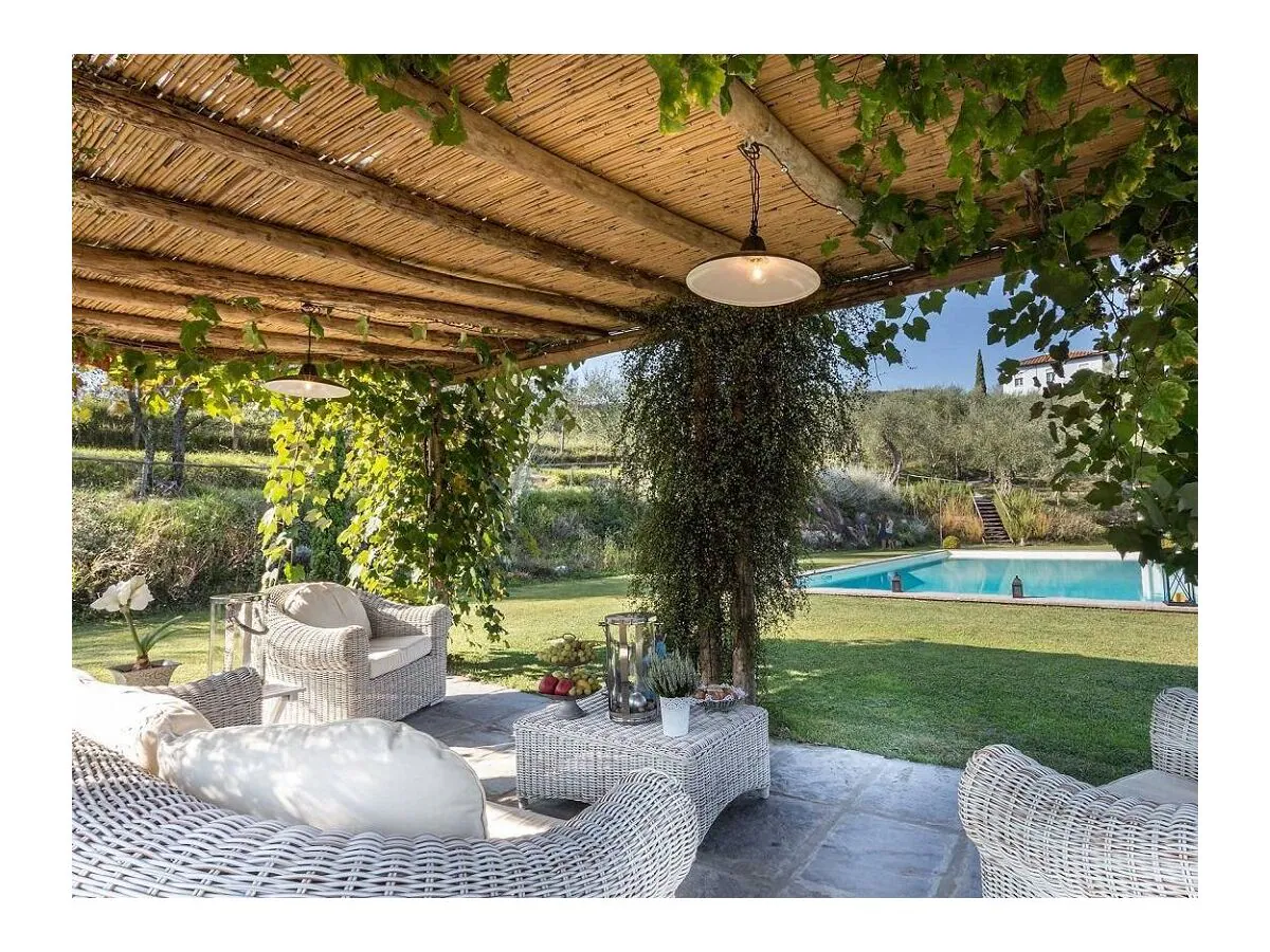 Villa Lucchesia - Tuscan picture-book residence