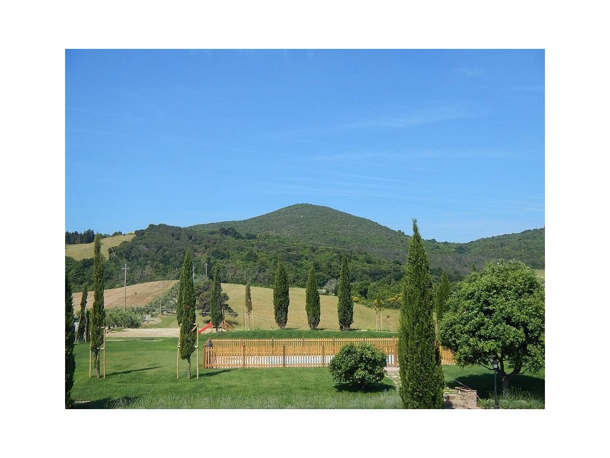 Holiday house Holiday home Fattoria Cipressi, 10 km from the sea, vineyard, Tuscan flair! - Outdoor photo 4