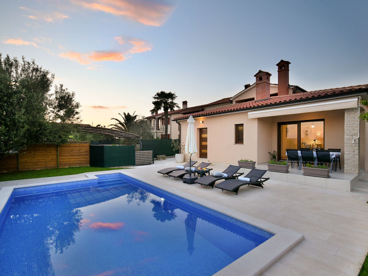 Villa Villa Natali with private pool