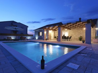 Holiday house Orkula in Sukošan-Debeljak - Holiday house