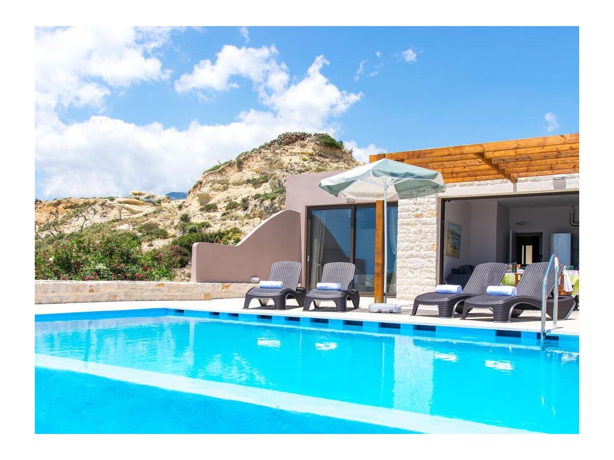 Holiday house Villa Strandd. Blanca 1 - Watch video | Pool & Sea view - Outdoor photo 2