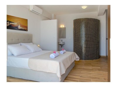 Holiday house Villa Strandd. Blanca 1 - Watch video | Pool & Sea view - Features photo 18