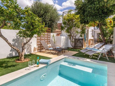 Villa Beautiful family house with pool next to sea in Colonia de Sant Pere - Villa